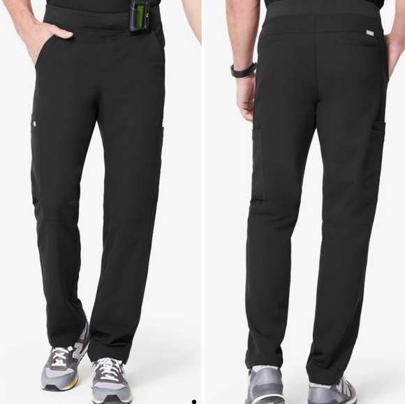 FIGS Axim Cargo Scrub Pants, Color  Black, Size S. - Picture 4 of 8